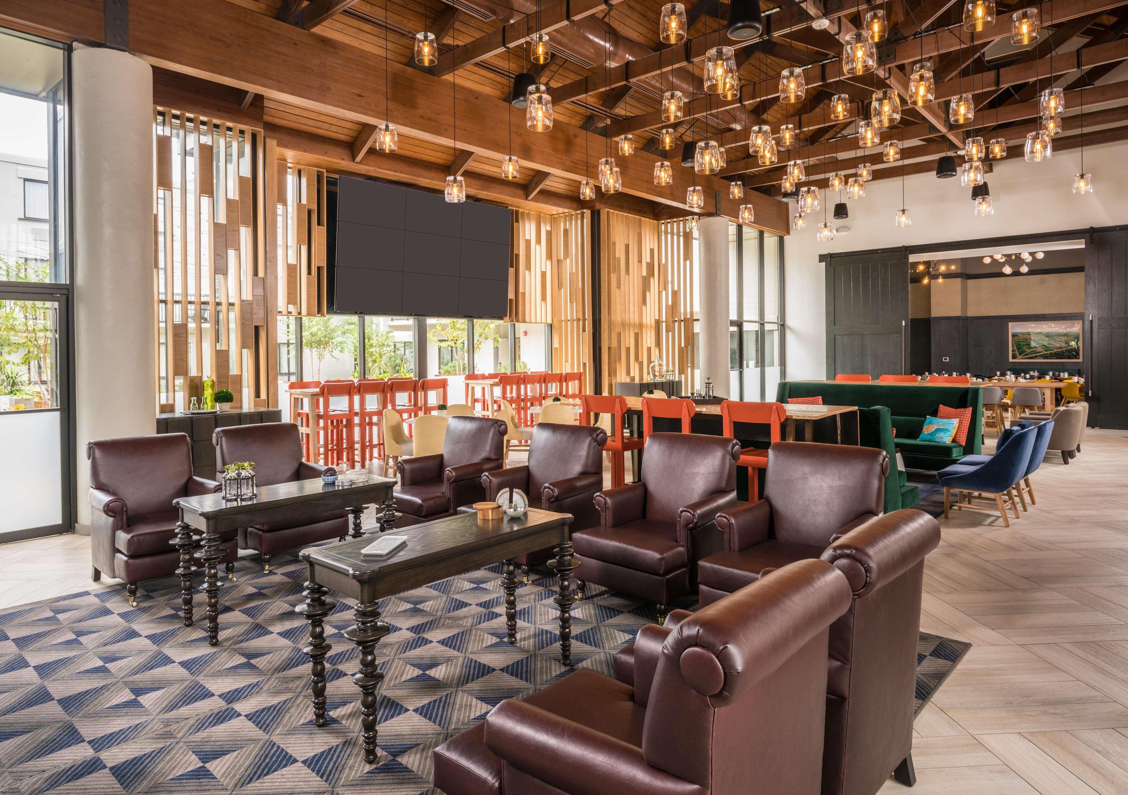 Doubletree By Hilton Gainesville Dış mekan fotoğraf