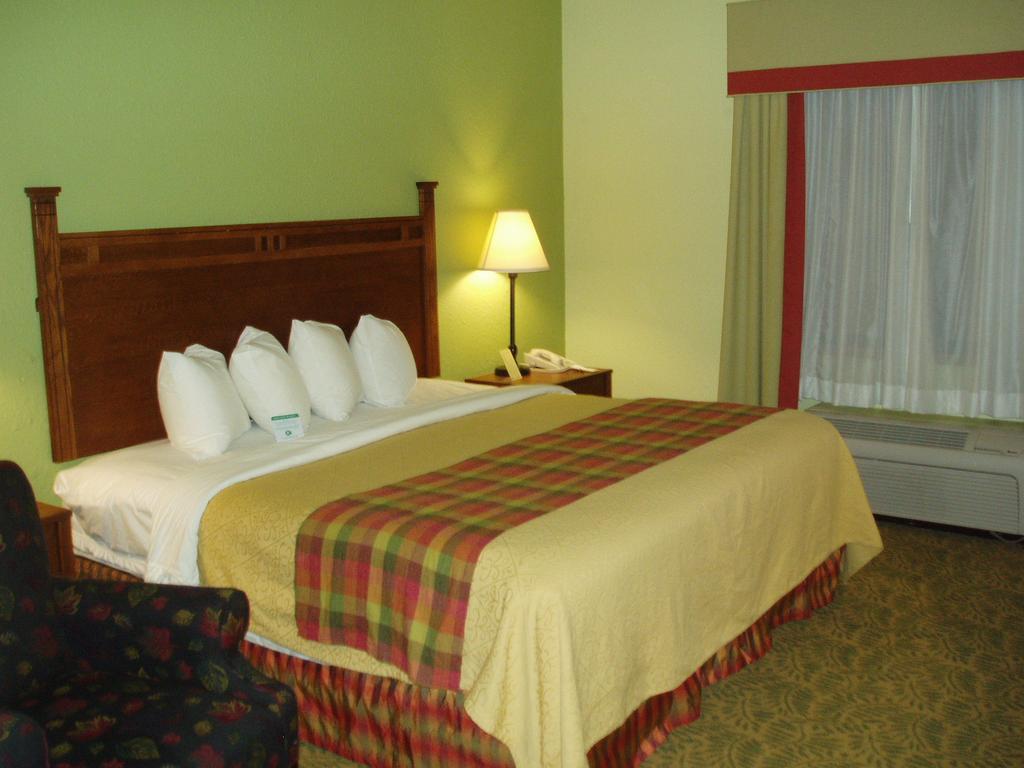 Doubletree By Hilton Gainesville Dış mekan fotoğraf